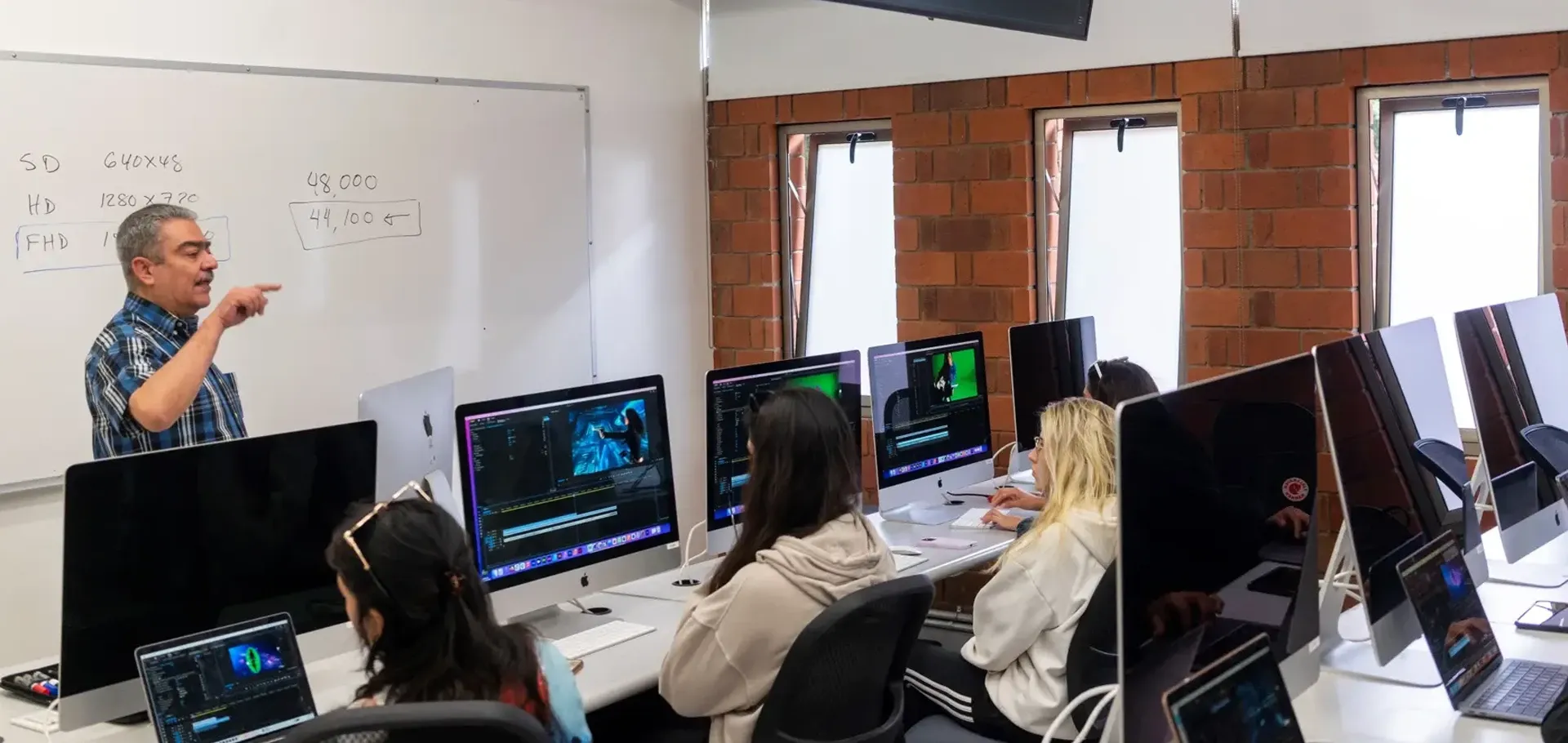 Laboratorios de Cómputo D-Ceros (Mac y windows) 