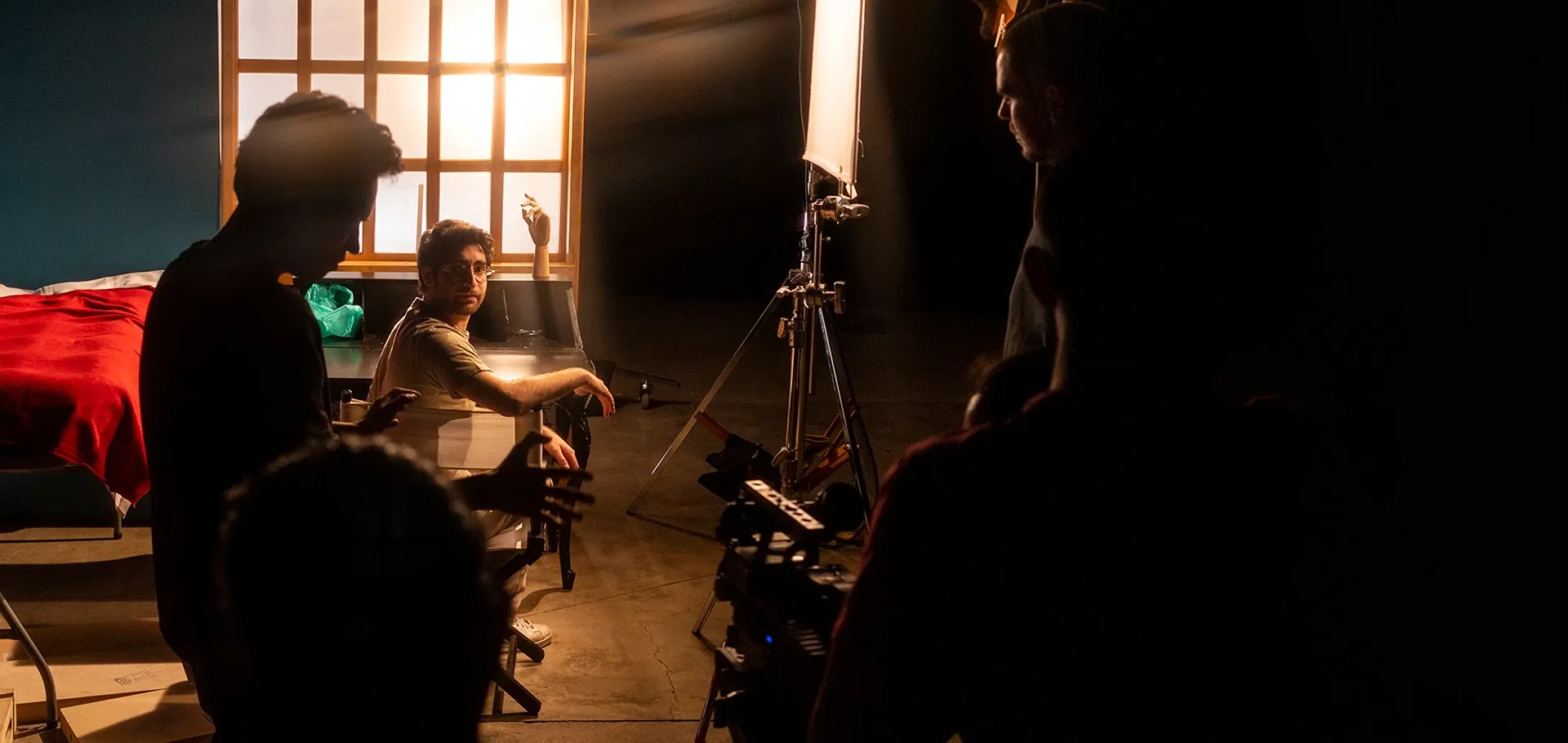 Alumnos en ensayo en el foro de producción Audiovisual en la IBERO.