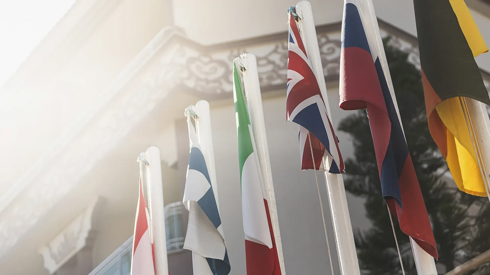  Banderas de distintos paises.